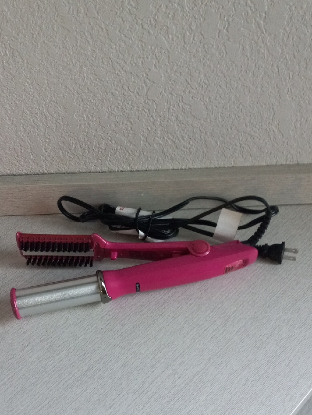 InStyler IS1001 Rotating Hot Iron Brush Pink